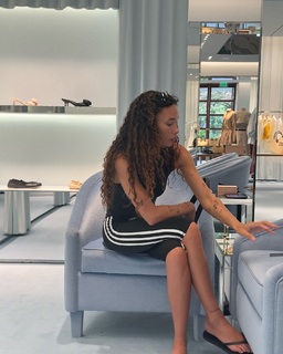 Ashley Moore feet photo 5