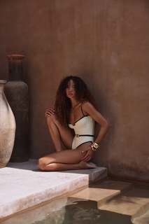Ashley Moore feet photo 9