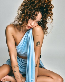 Ashley Moore feet photo 17