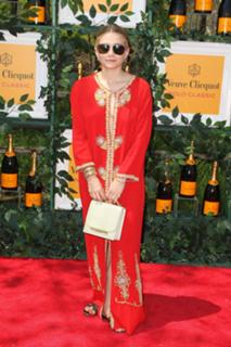 Ashley Olsen feet photo thumbnail