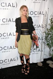 Ashley Olsen feet photo thumbnail