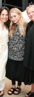 Ashley Olsen feet photo thumbnail