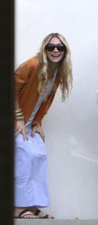 Ashley Olsen feet photo thumbnail