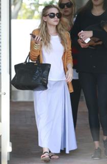 Ashley Olsen feet photo thumbnail