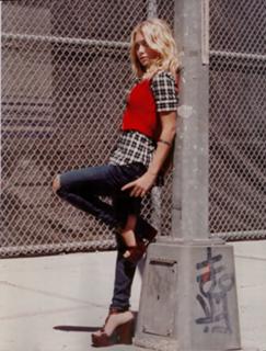 Ashley Olsen feet photo thumbnail