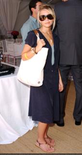 Ashley Olsen feet photo thumbnail