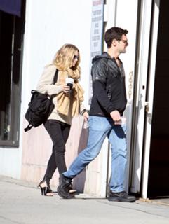 Ashley Olsen feet photo thumbnail