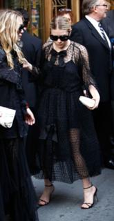 Ashley Olsen feet photo thumbnail
