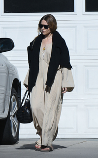 Ashley Olsen feet photo thumbnail