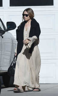 Ashley Olsen feet photo thumbnail