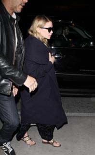 Ashley Olsen feet photo thumbnail