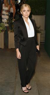 Ashley Olsen feet photo thumbnail