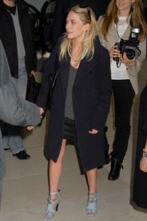 Ashley Olsen feet photo thumbnail