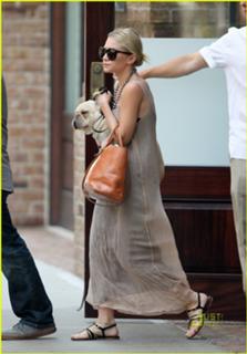 Ashley Olsen feet photo thumbnail