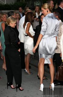 Ashley Olsen feet photo thumbnail