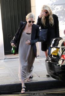 Ashley Olsen feet photo thumbnail