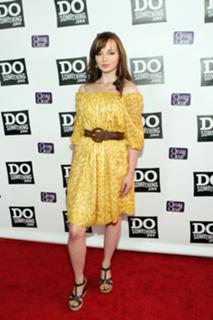 Ashley Rickards feet photo thumbnail