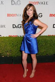 Ashley Rickards feet photo thumbnail