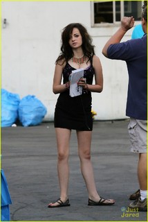 Ashley Rickards feet photo thumbnail