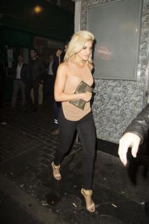 Ashley Roberts feet photo thumbnail