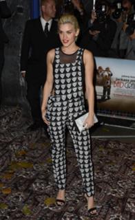 Ashley Roberts feet photo thumbnail