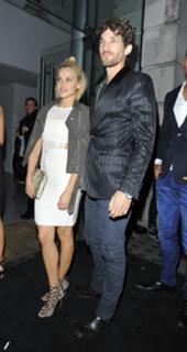 Ashley Roberts feet photo thumbnail