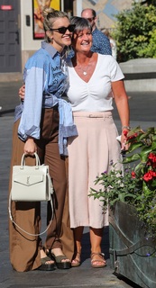 Ashley Roberts feet photo thumbnail