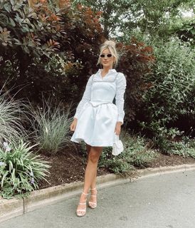 Ashley Roberts feet photo thumbnail