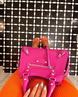 Ashley Roberts feet photo thumbnail
