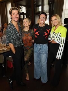 Ashley Roberts feet photo thumbnail