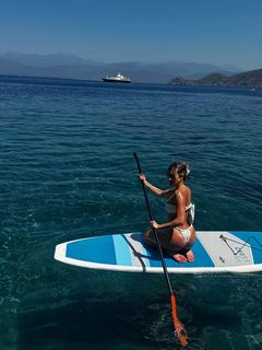 Ashley Roberts feet photo thumbnail