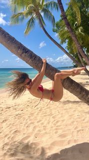 Ashley Roberts feet photo 4