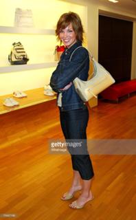 Ashley Scott feet photo thumbnail