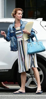 Ashley Scott feet photo thumbnail