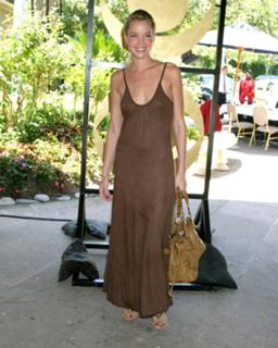 Ashley Scott feet photo thumbnail