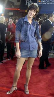 Ashley Scott feet photo thumbnail
