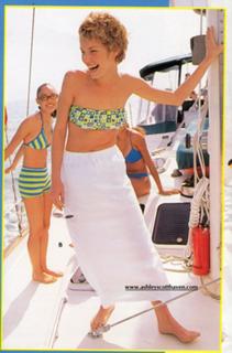 Ashley Scott feet photo thumbnail