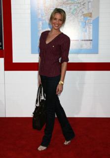 Ashley Scott feet photo thumbnail