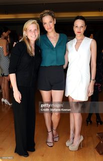 Ashley Scott feet photo thumbnail