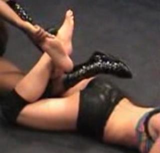 Ashley Simmons feet photo thumbnail