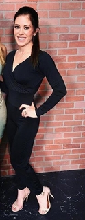 Ashley Simmons feet photo thumbnail