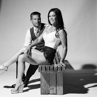 Ashley Simmons feet photo thumbnail