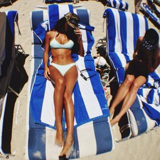 Ashley Sky feet photo 17