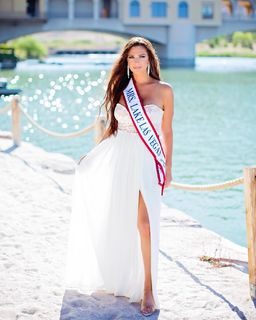 Ashley Tesoro feet photo 10