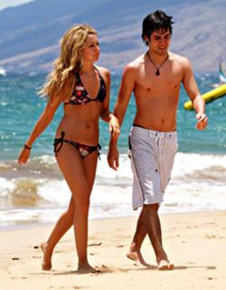 Ashley Tisdale feet photo thumbnail