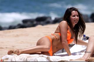 Ashley Tisdale feet photo thumbnail