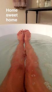 Ashley Tisdale feet photo thumbnail