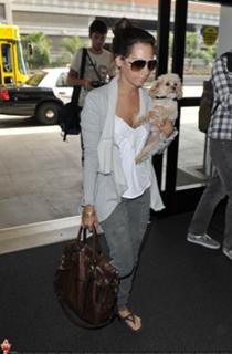 Ashley Tisdale feet photo thumbnail