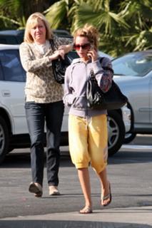 Ashley Tisdale feet photo thumbnail