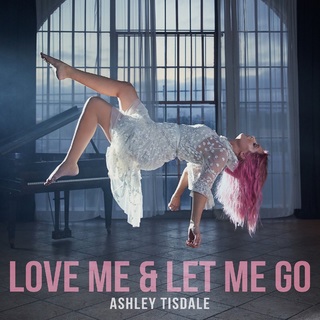 Ashley Tisdale feet photo thumbnail